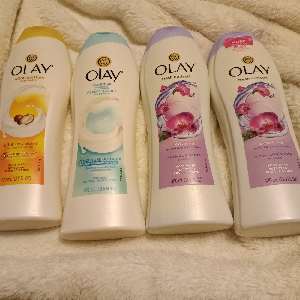 OLAY Body Wash Set with Yellow, Blue, Purple, and Pink Accents